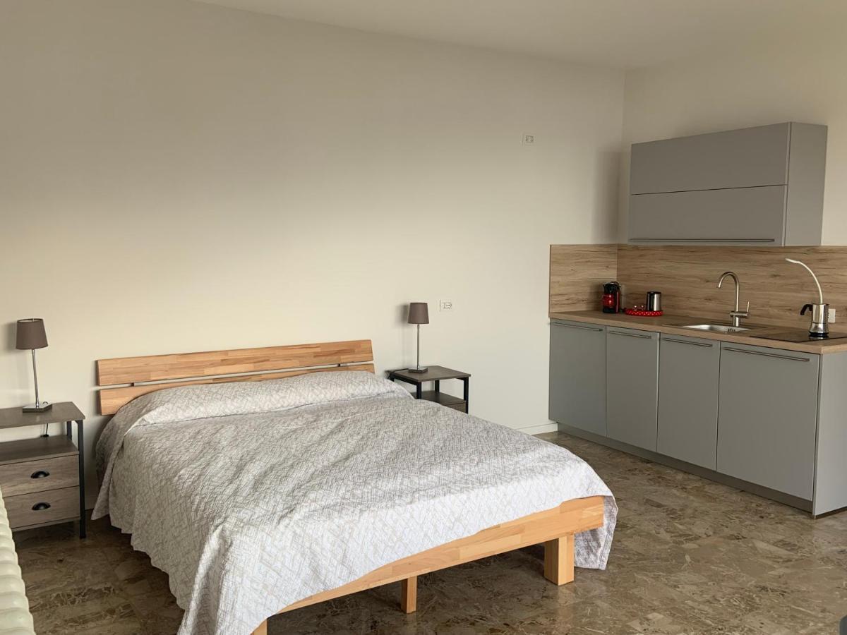 Casa Colmegna Mit Traumhaften See- Und Bergblick Luino Zewnętrze zdjęcie